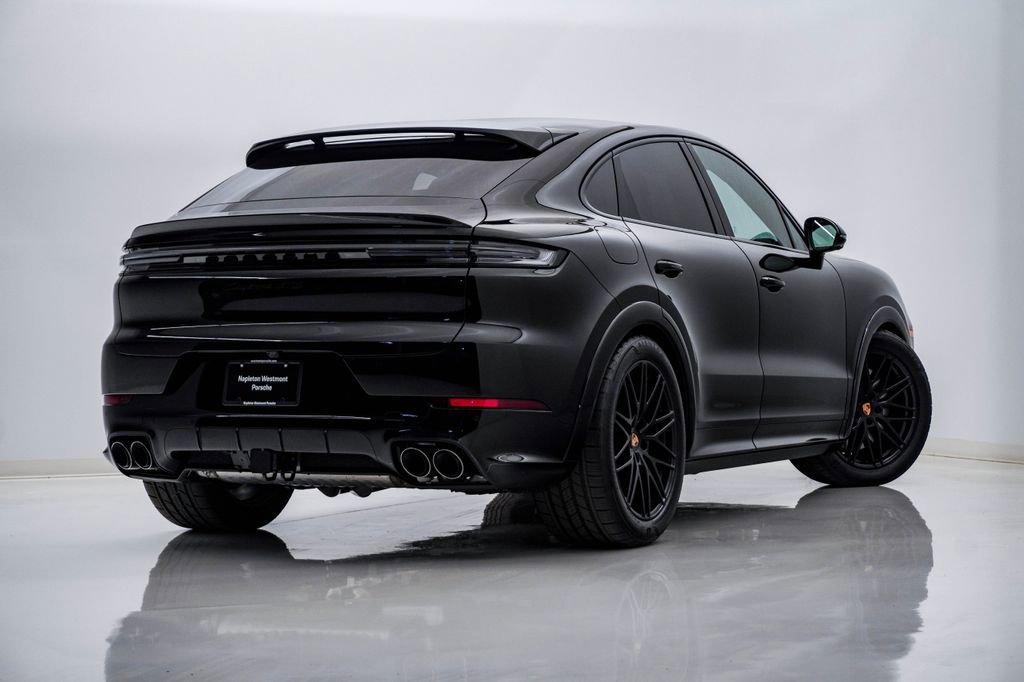 New 2026 Porsche Cayenne GTS AWD/4WD image 11