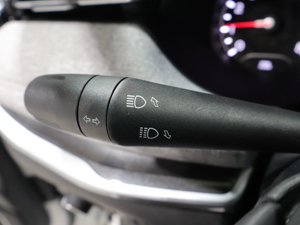 Used 2023 Jeep Compass Latitude AWD/4WD image 38