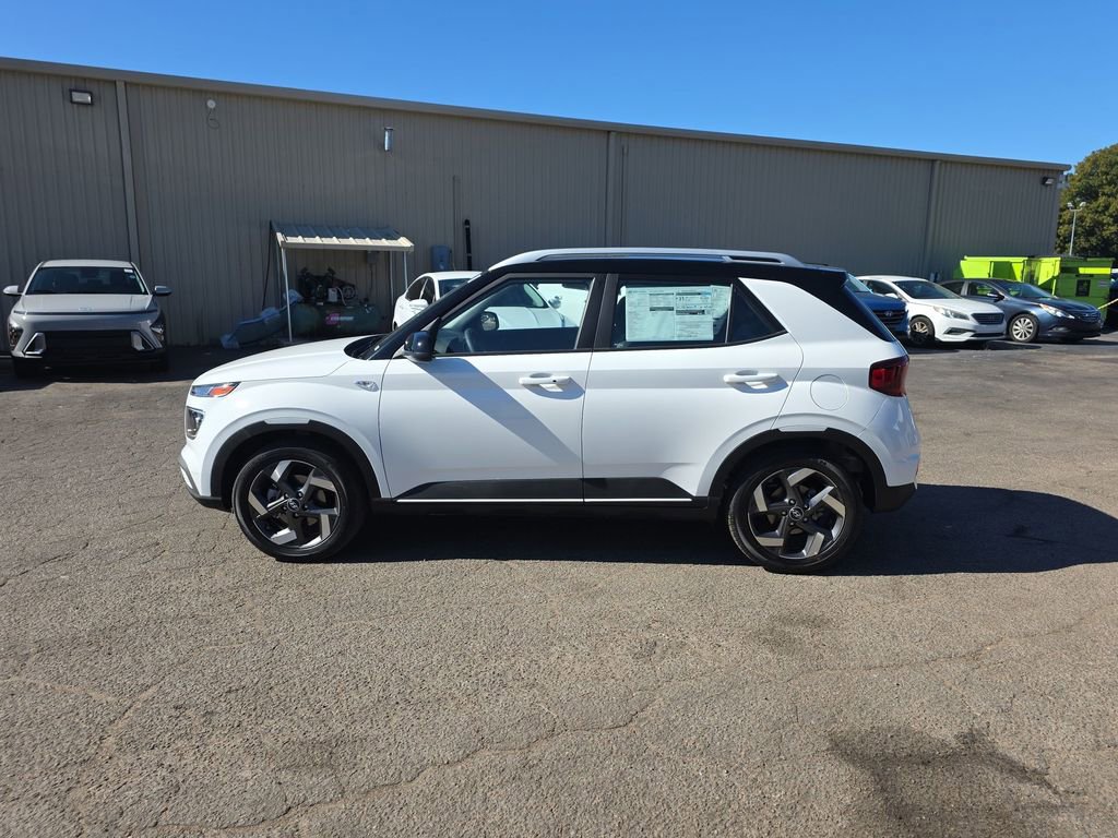 New 2025 Hyundai Venue Limited image 16