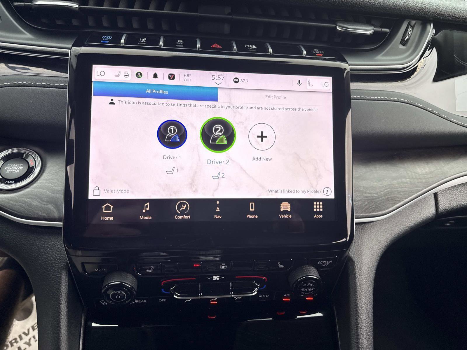 Used 2024 Jeep Grand Cherokee Limited 4xe image 25