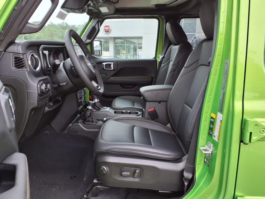 New 2025 Jeep Gladiator Sport image 4