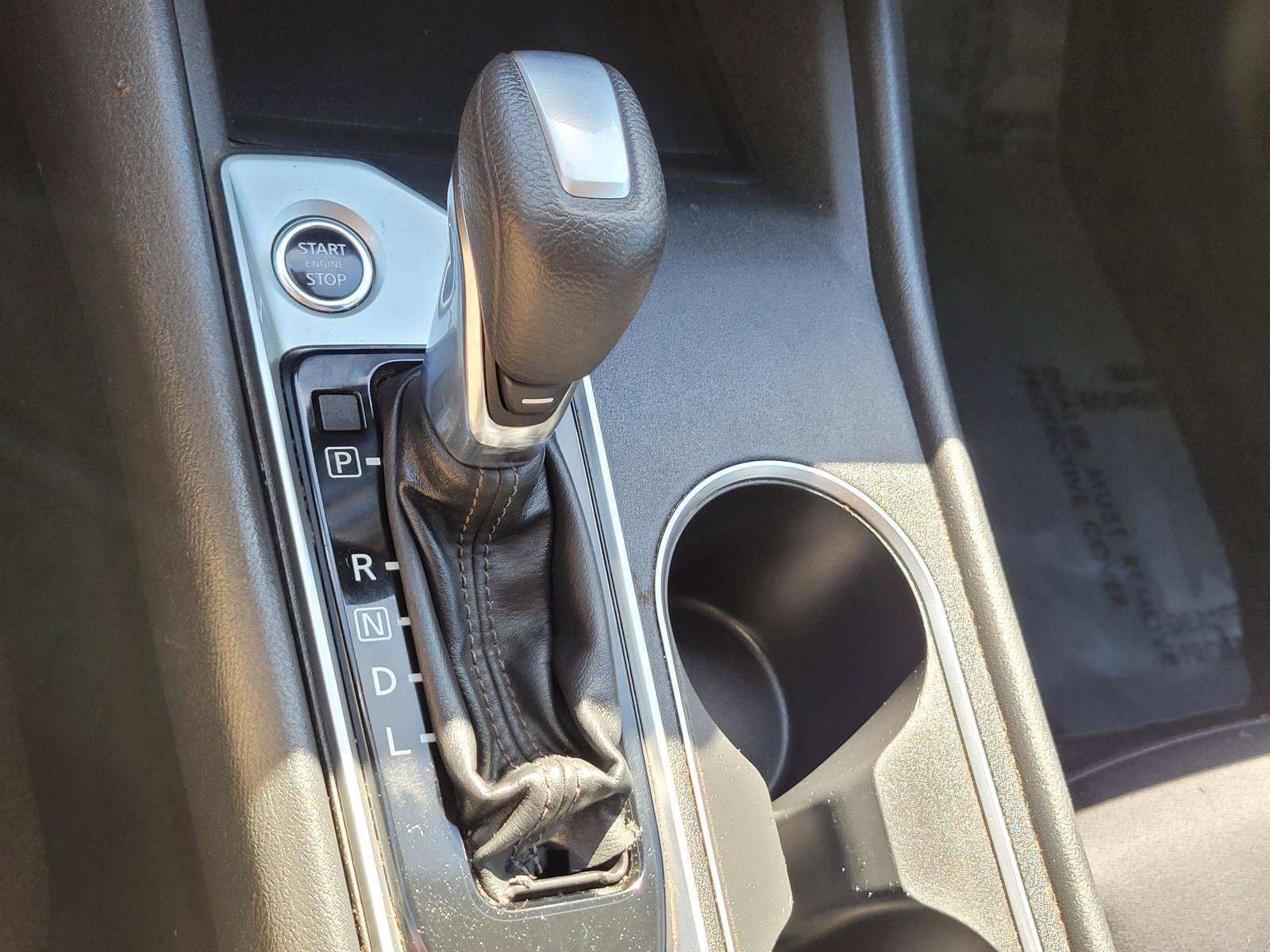 Used 2022 Nissan Altima 2.5 SV FWD image 25