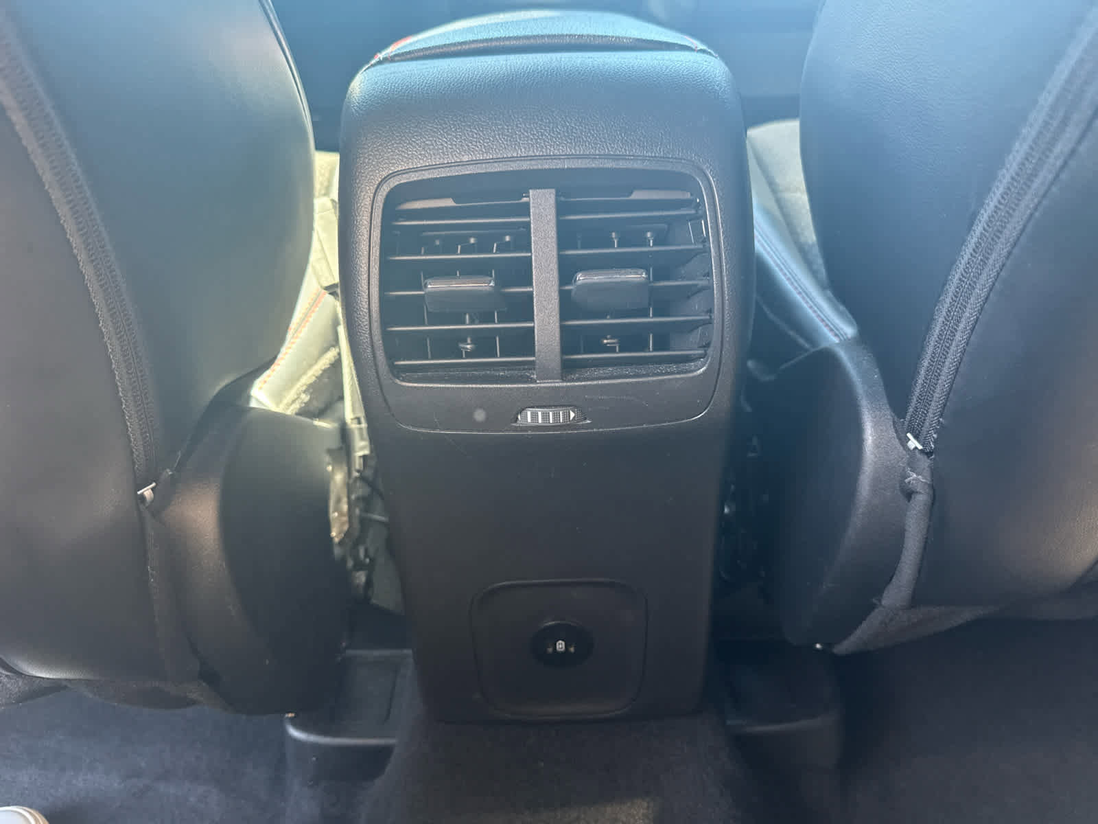 Used 2024 Ford Escape ST-Line image 30