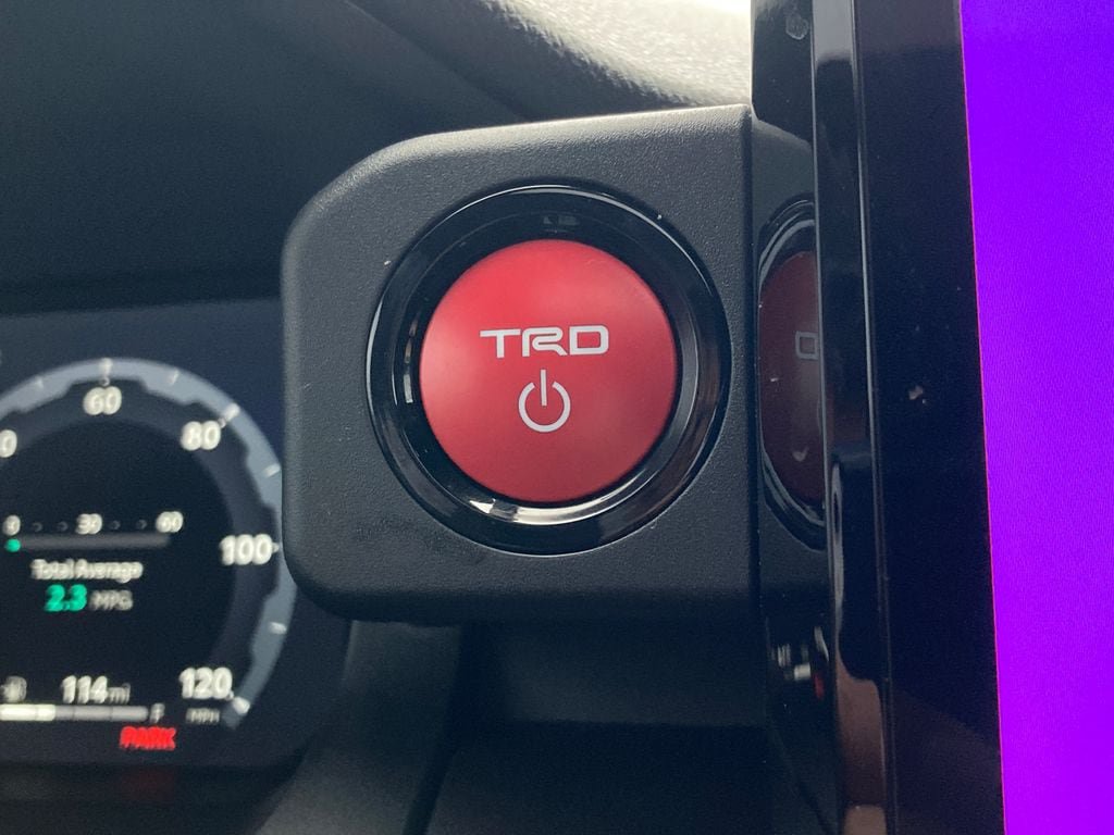 New 2026 Toyota 4Runner TRD Off-Road Premium AWD/4WD image 19