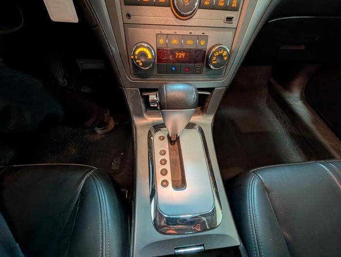 Used 2009 Saturn Aura XR FWD image 36