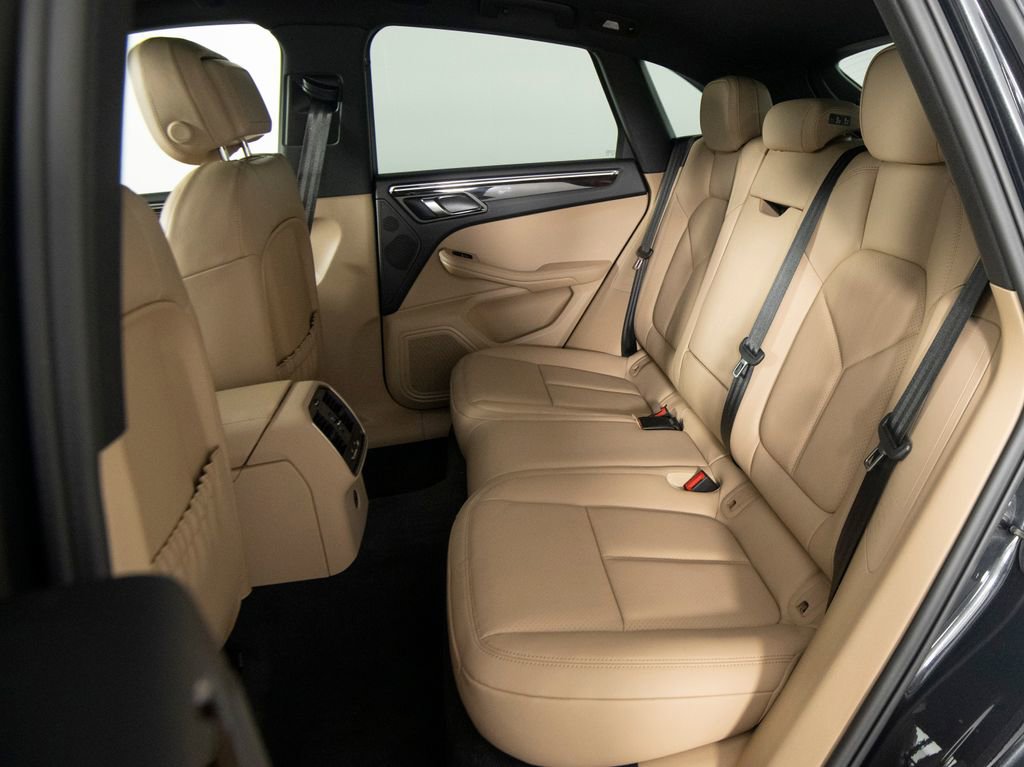 New 2026 Porsche Macan AWD/4WD image 34