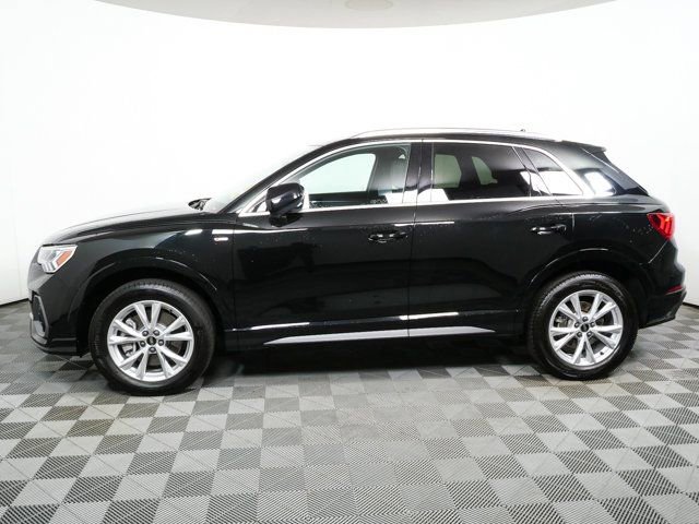 Certified 2025 Audi Q3 2.0T Premium Plus w/ Premium Plus Package AWD/4WD image 31