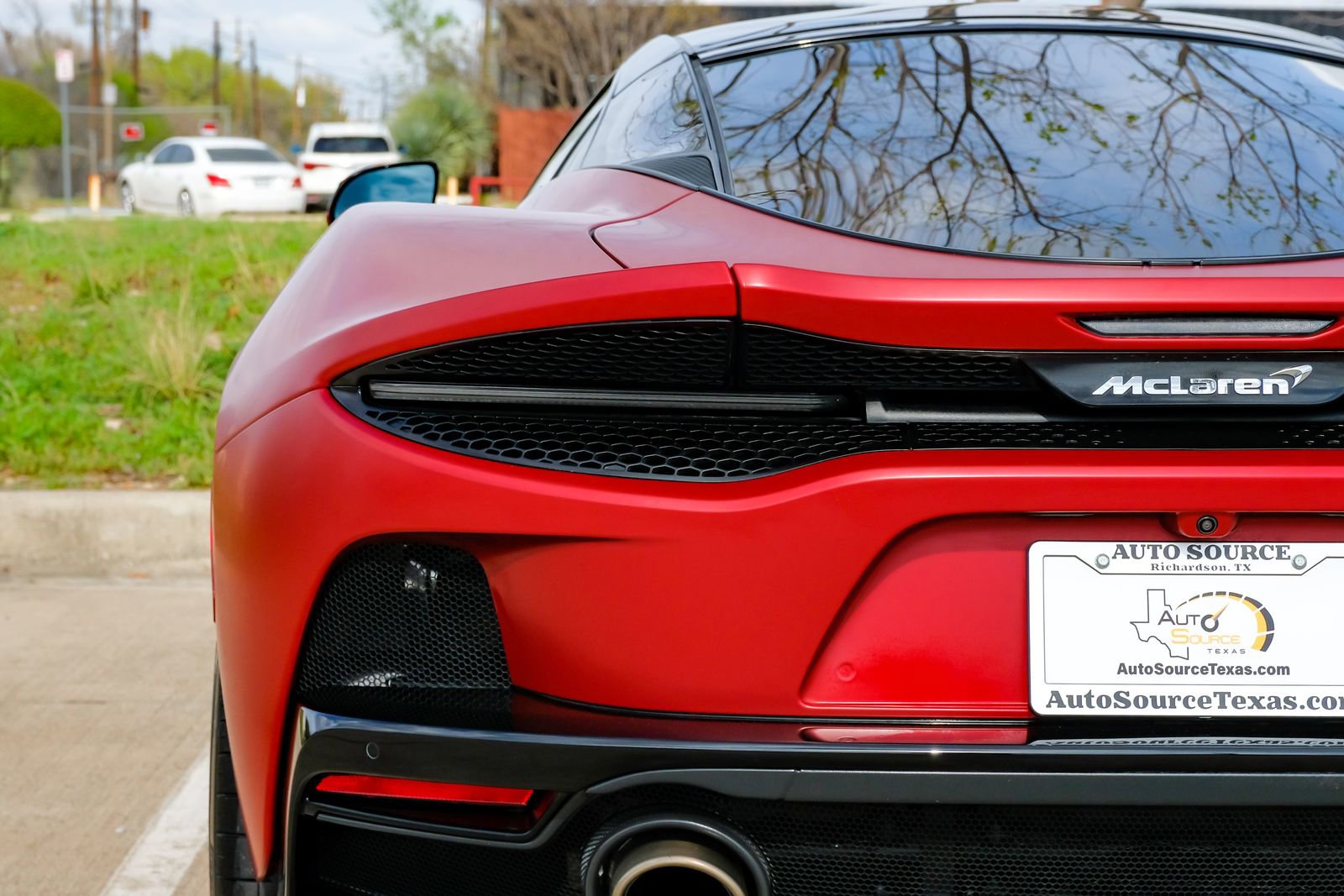 Used 2021 McLaren GT image 39