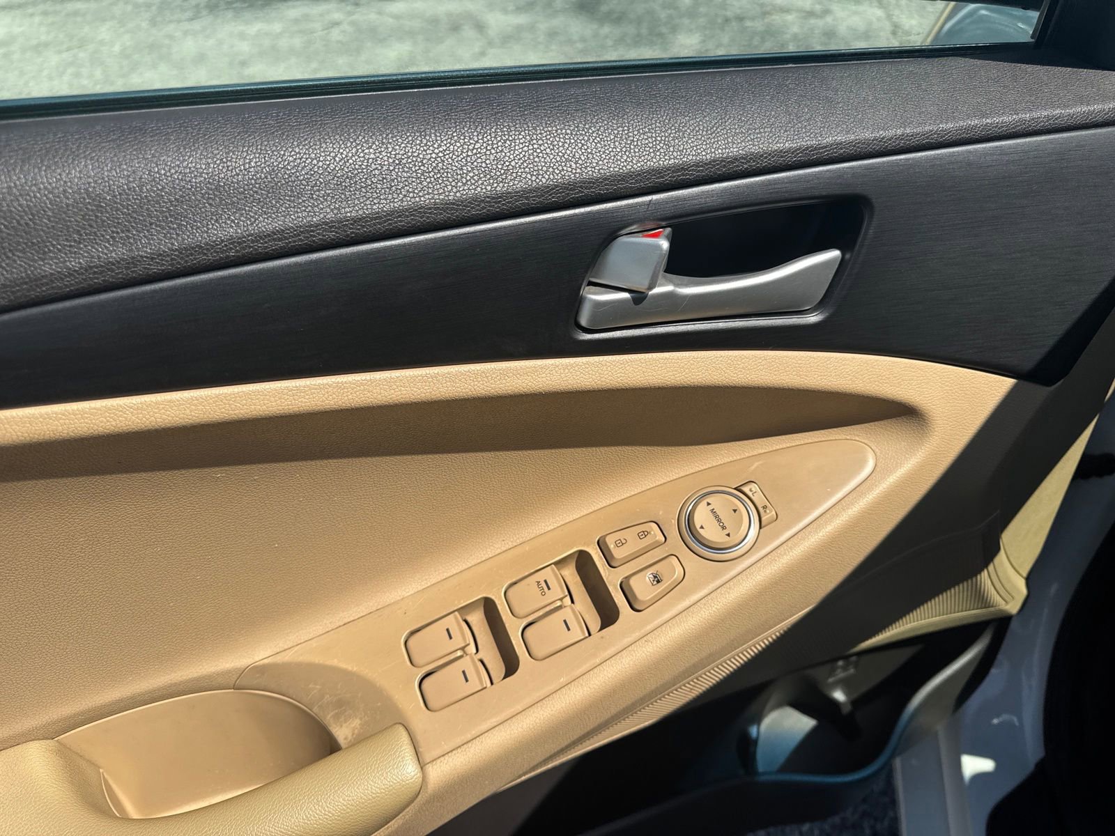 Used 2012 Hyundai Sonata GLS image 12