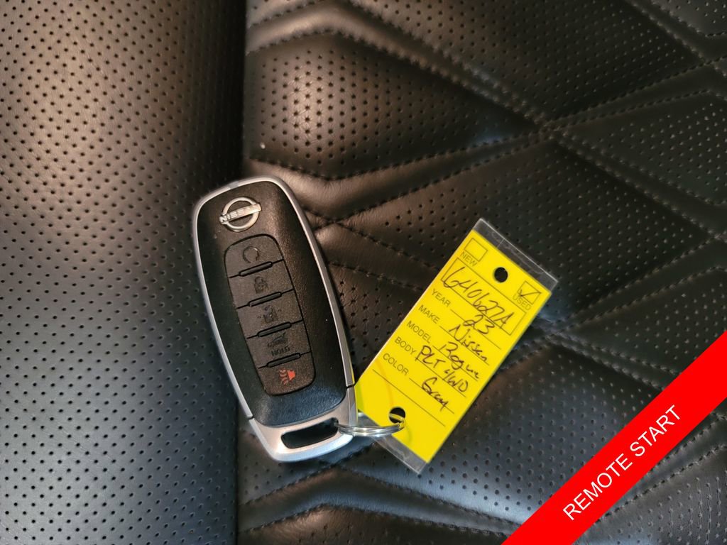 Used 2023 Nissan Rogue Platinum w/ Platinum Premium Package image 30