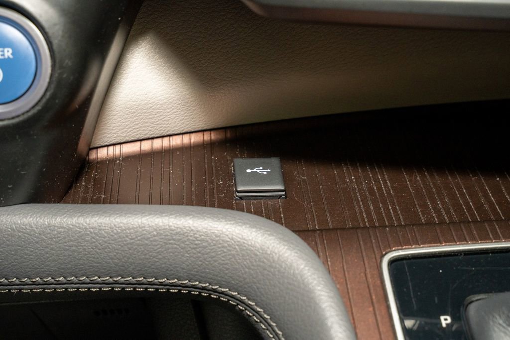 Used 2021 Toyota Sienna XLE image 16