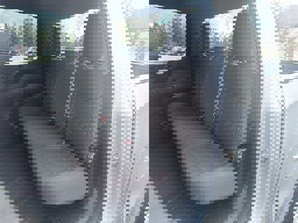 Used 2022 Chevrolet Silverado 1500 Custom image 21