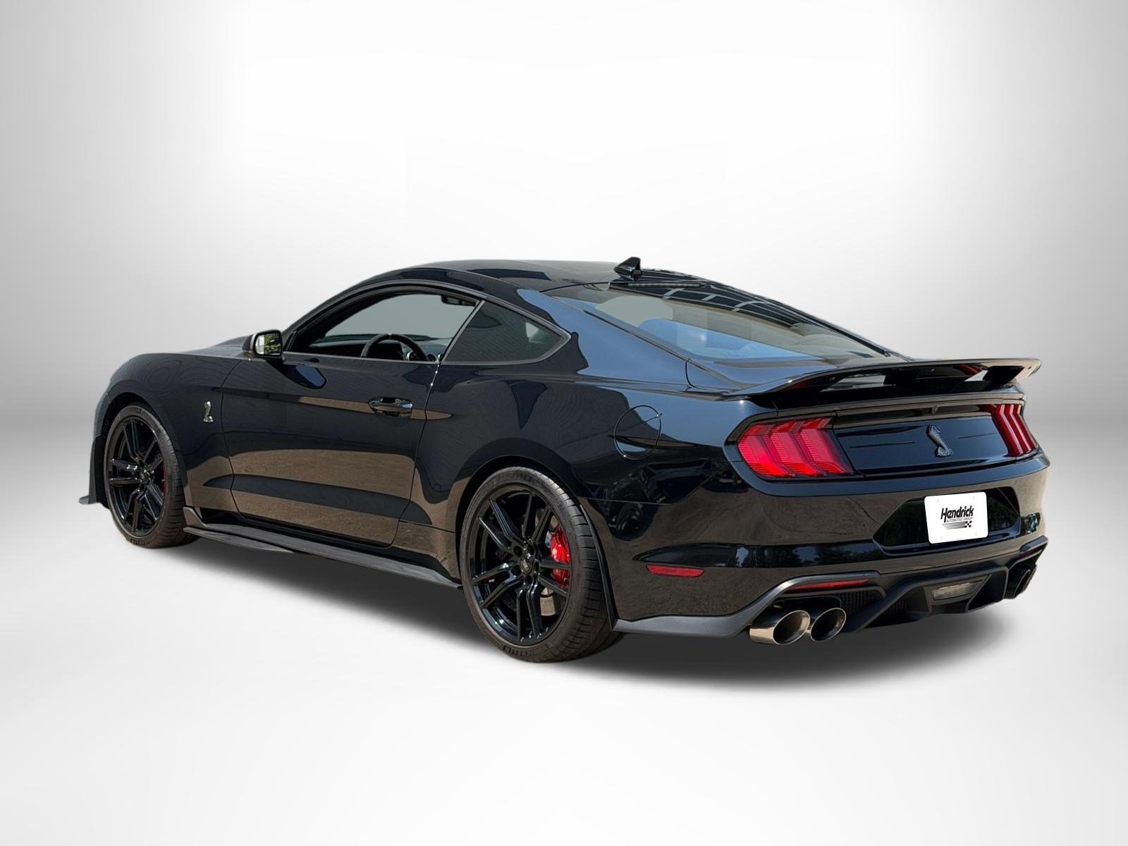 Used 2020 Ford Mustang Shelby GT500 w/ Technology Package RWD image 5