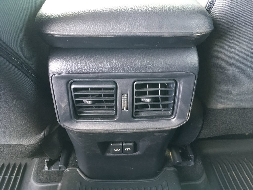 Used 2025 Toyota RAV4 XLE AWD/4WD image 24