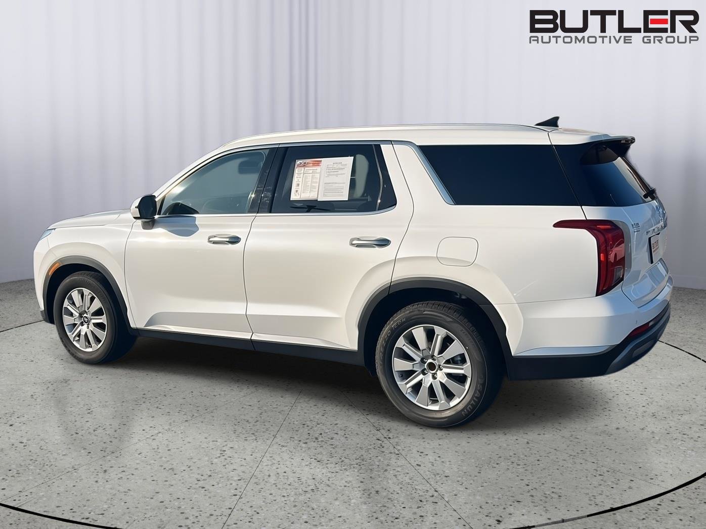 Used 2025 Hyundai Palisade SEL FWD image 4