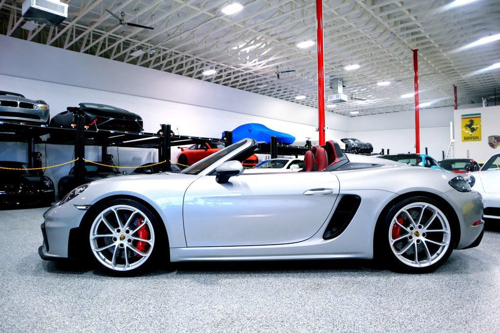 Used 2023 Porsche 718 Boxster Spyder RWD image 2