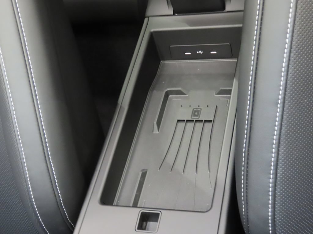 Certified 2025 Porsche 911 Carrera 4 GTS AWD/4WD image 32