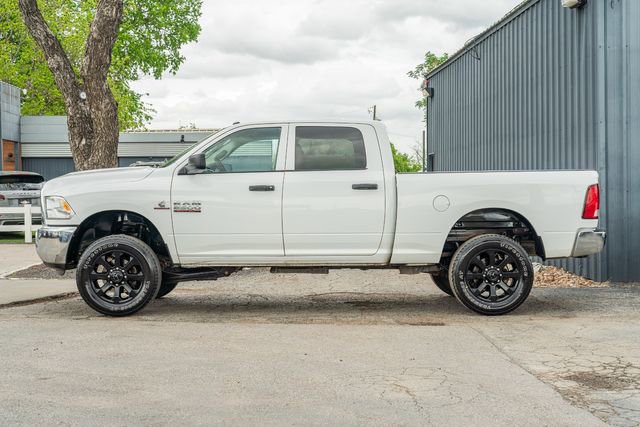 Used 2015 RAM 2500 Tradesman w/ Chrome Appearance Group AWD/4WD image 3