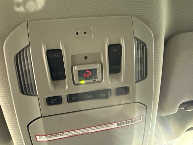 Used 2022 Toyota Highlander XLE AWD/4WD image 26