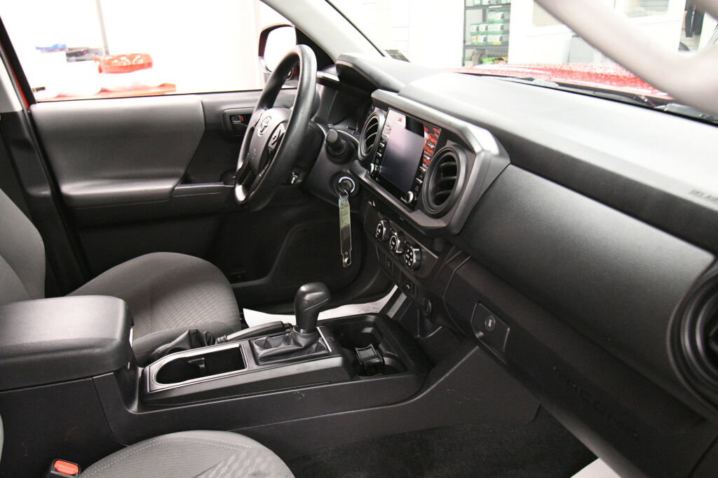 Certified 2023 Toyota Tacoma SR image 28