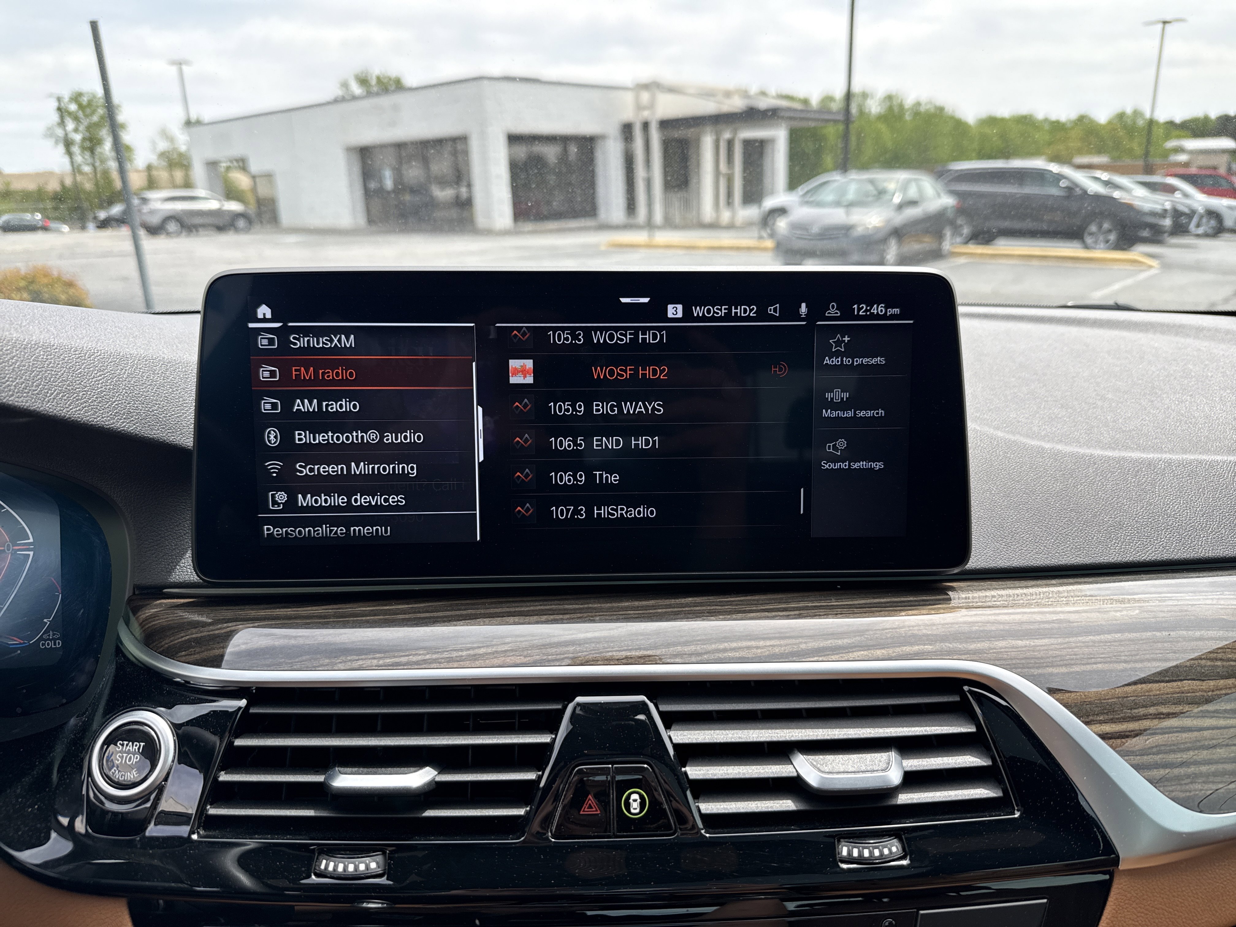 Used 2021 BMW 540i w/ Premium Package image 23