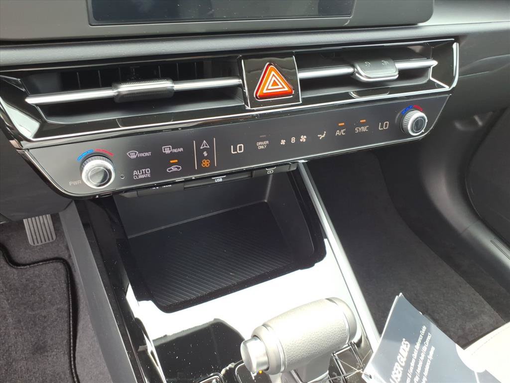 New 2026 Kia Niro LX FWD image 23