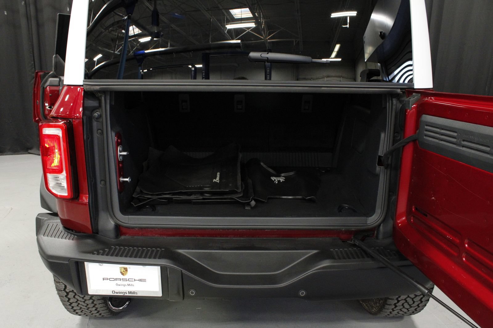 Used 2025 Ford Bronco Heritage Edition AWD/4WD image 17