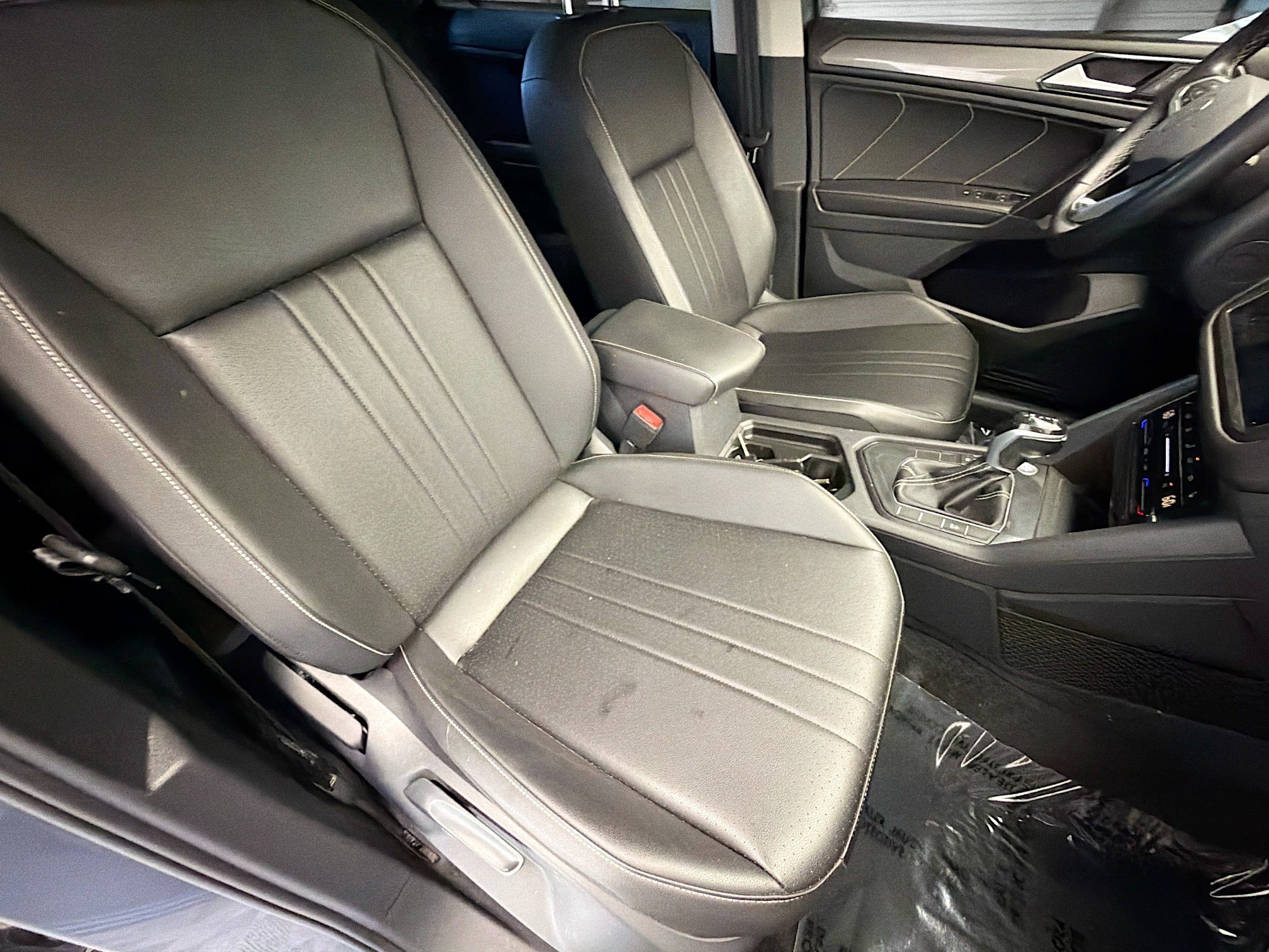 Used 2023 Volkswagen Tiguan SE FWD image 15