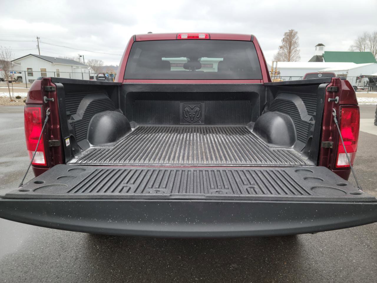 Used 2017 RAM 1500 Express image 16