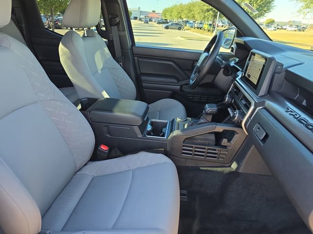 Used 2025 Toyota Tacoma SR5 image 10
