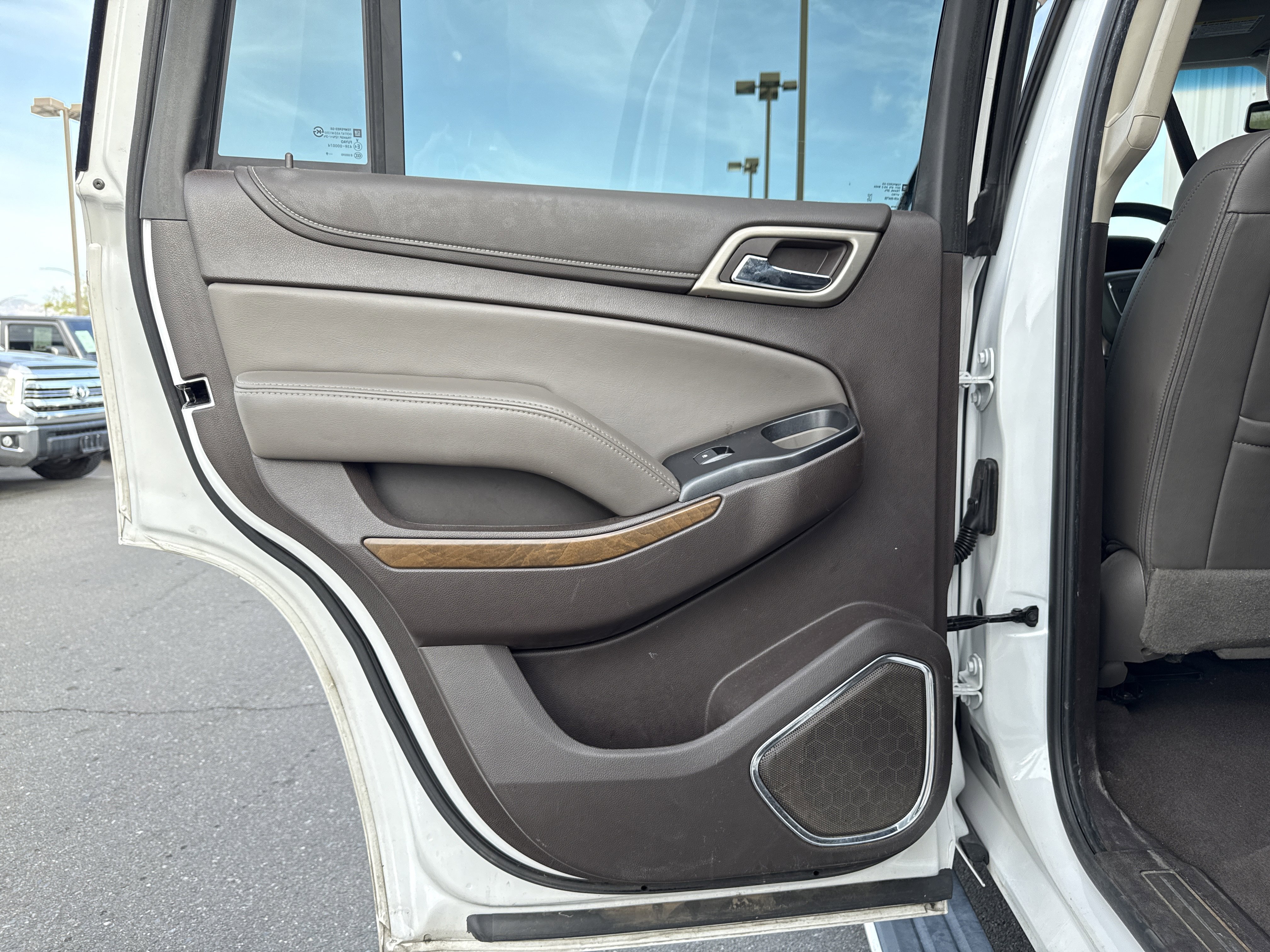 Used 2020 GMC Yukon Denali w/ Denali Ultimate Package image 17