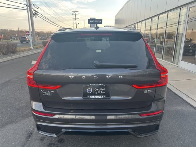 Certified 2025 Volvo XC60 B5 Plus w/ Climate Package image 4