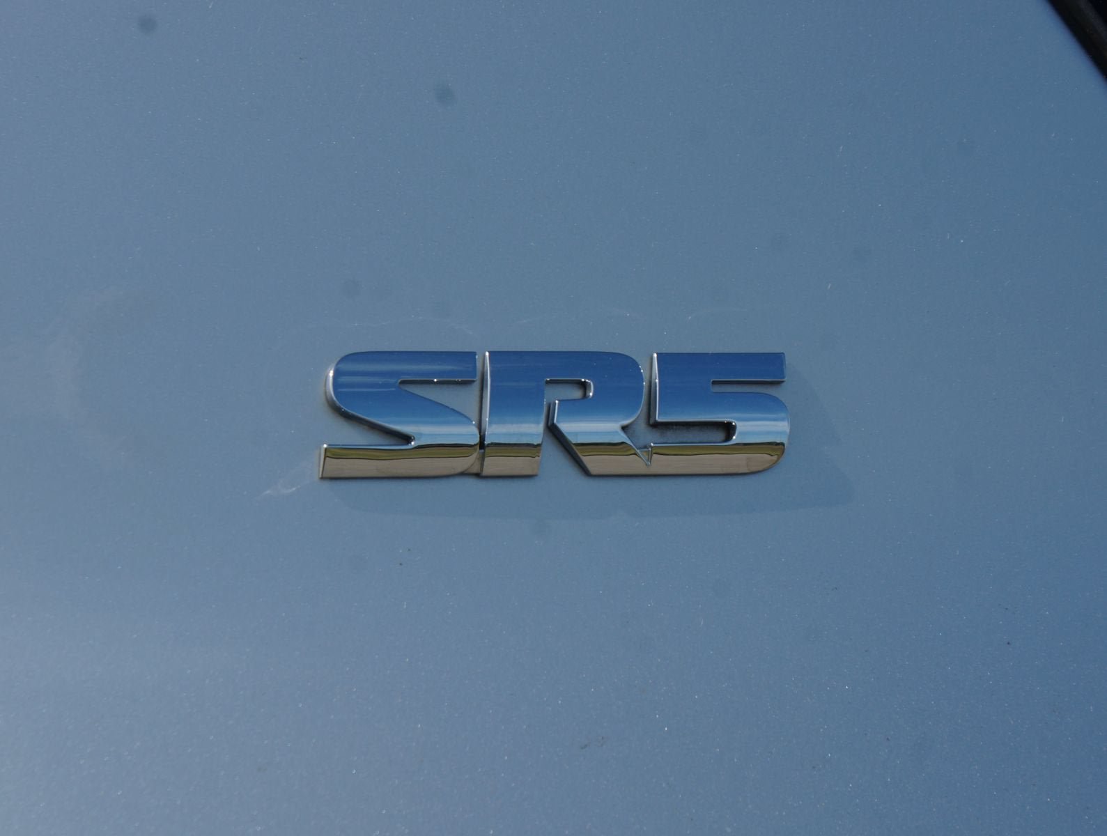 Used 2020 Toyota 4Runner SR5 AWD/4WD image 17