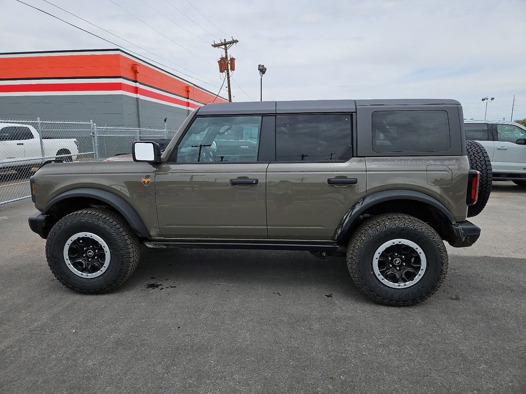 New 2026 Ford Bronco Badlands w/ Sasquatch Package AWD/4WD image 7
