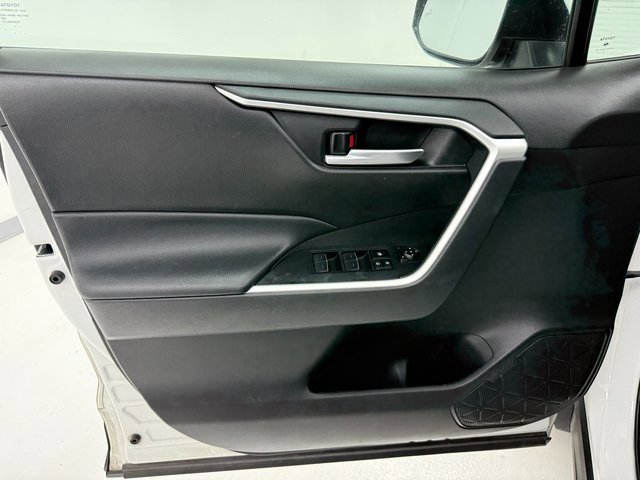 Used 2024 Toyota RAV4 XLE image 29