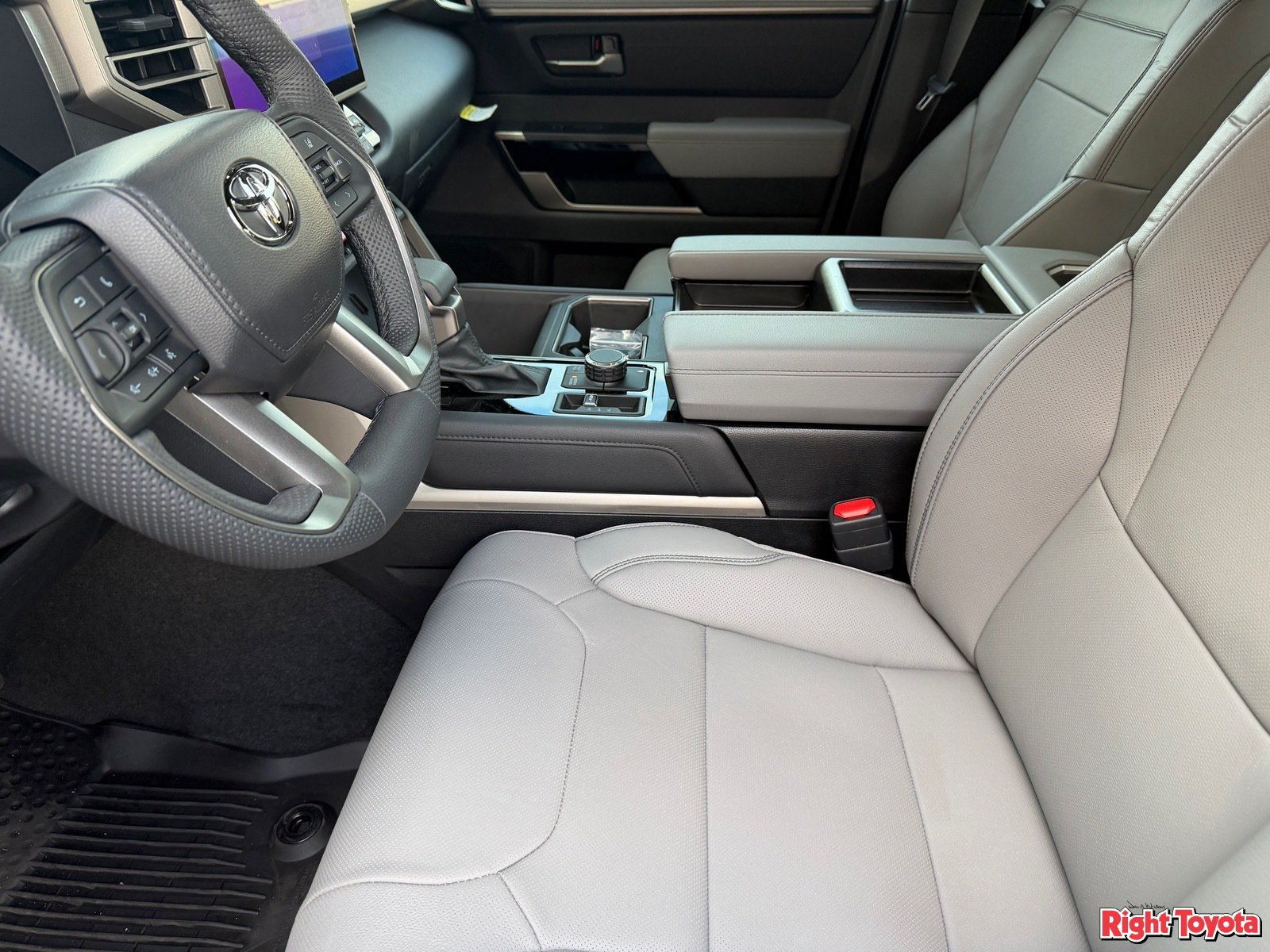 New 2026 Toyota Tundra Limited AWD/4WD image 15