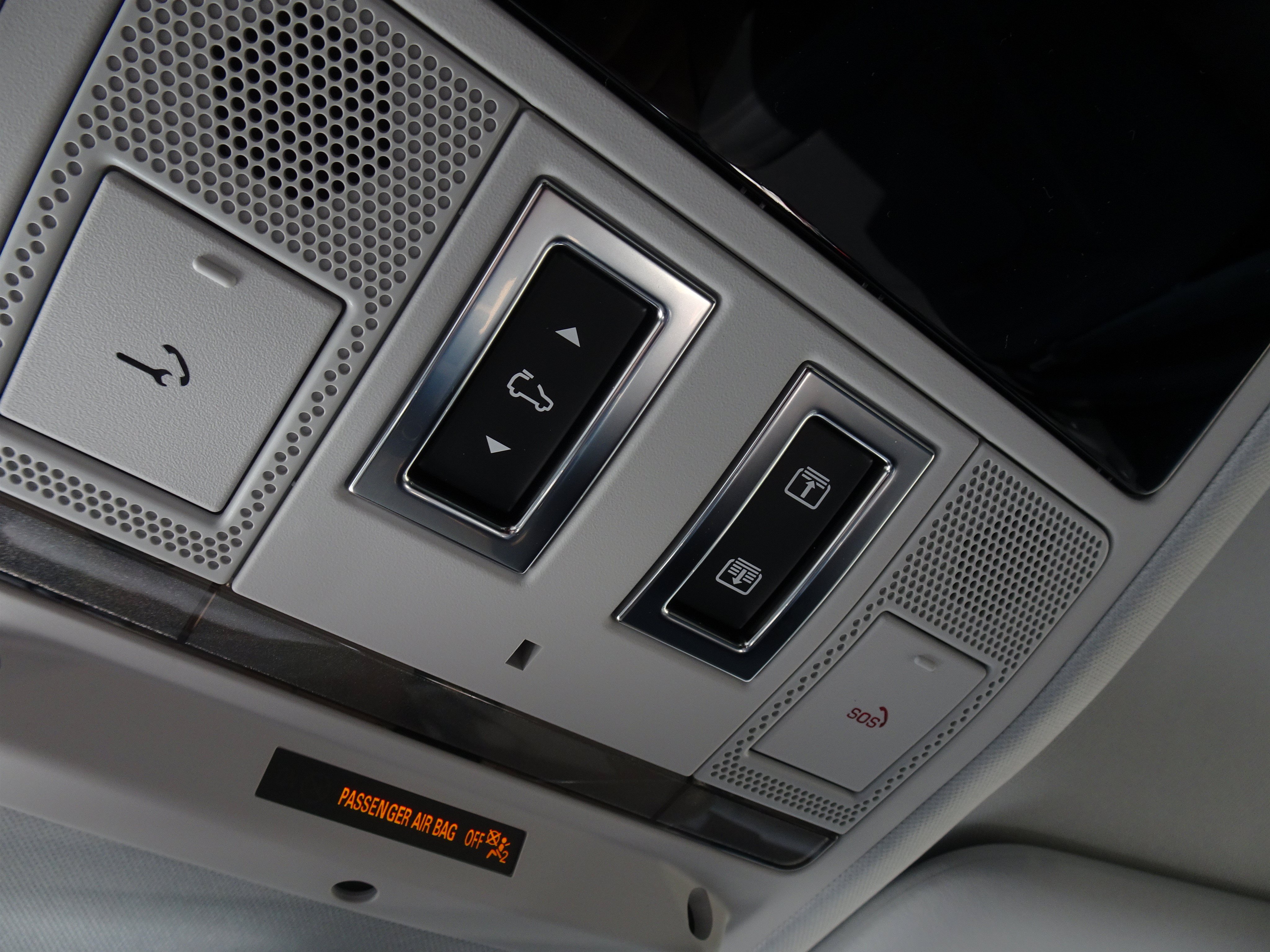 New 2026 Land Rover Defender 110 S AWD/4WD image 33