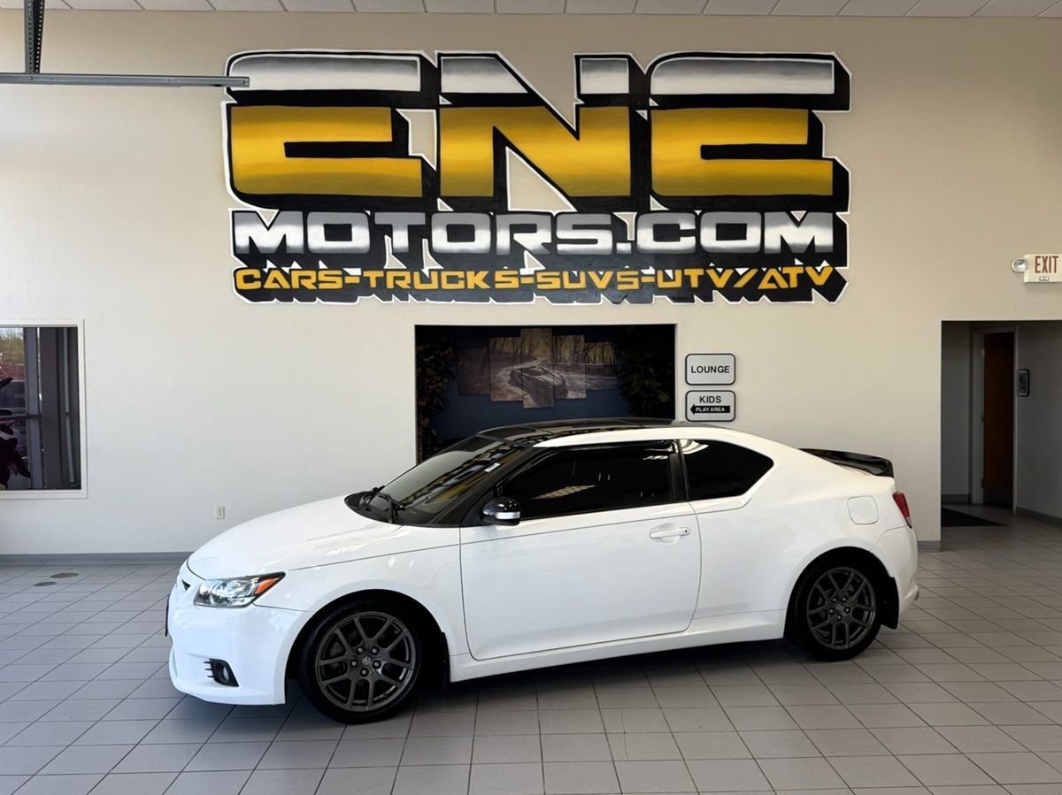 Used 2013 Scion tC FWD image 6