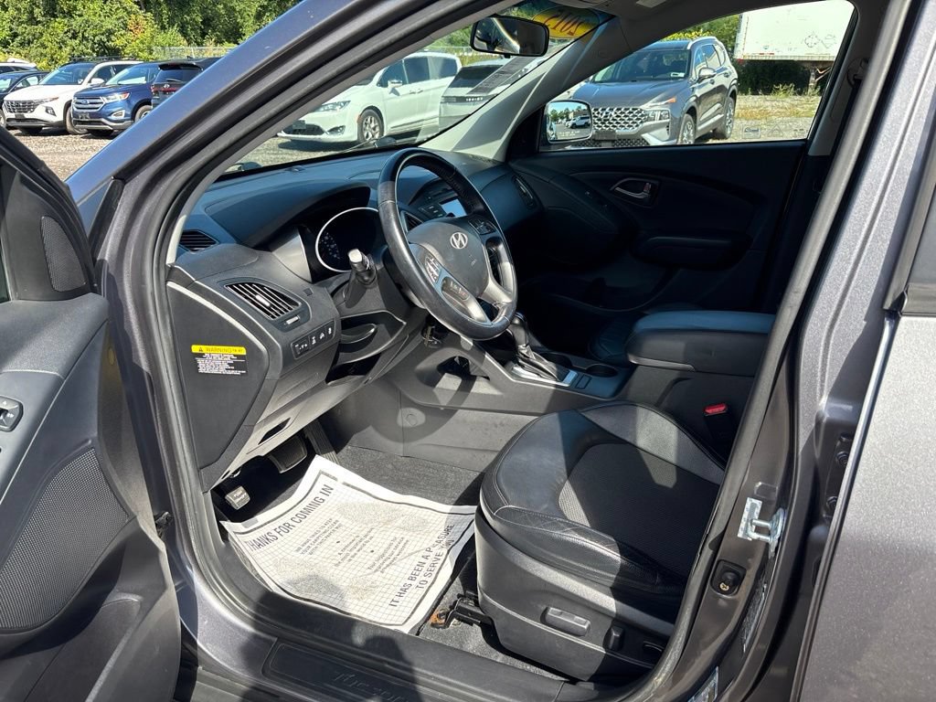 Used 2015 Hyundai Tucson SE AWD/4WD image 11
