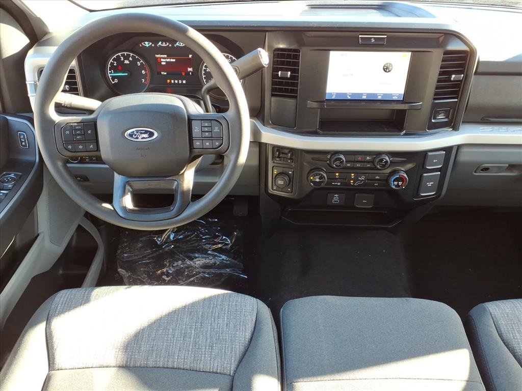 New 2026 Ford F350 XLT w/ FX4 Off-Road Package image 17