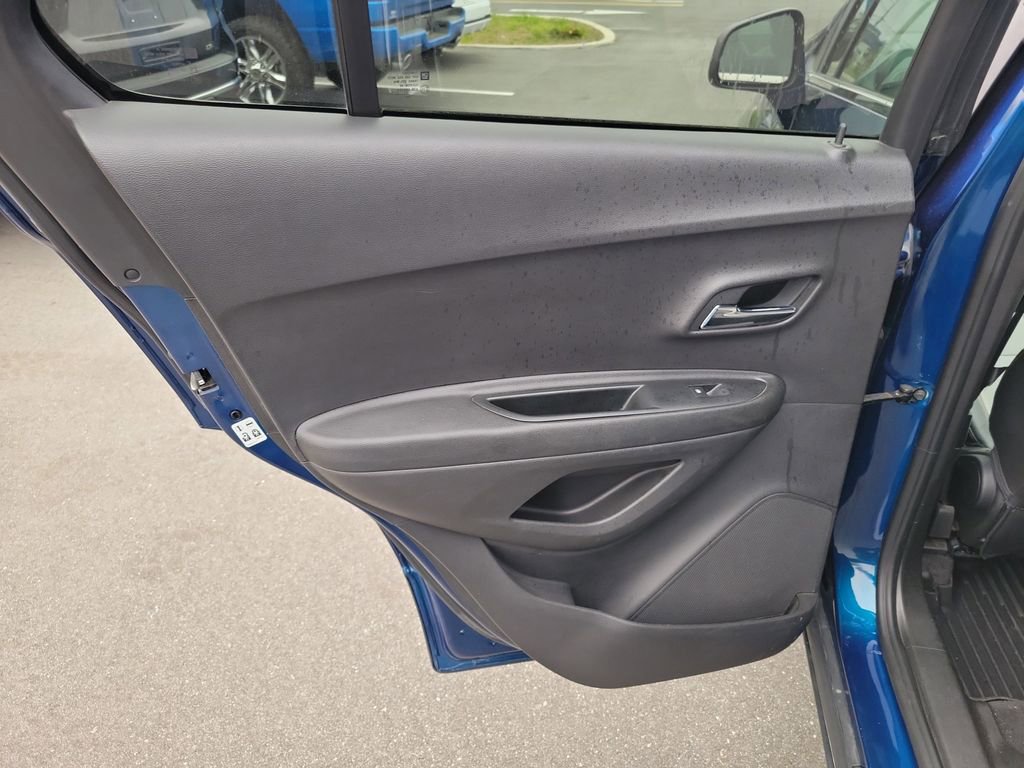 Used 2019 Chevrolet Trax LT w/ Driver Confidence Package image 30