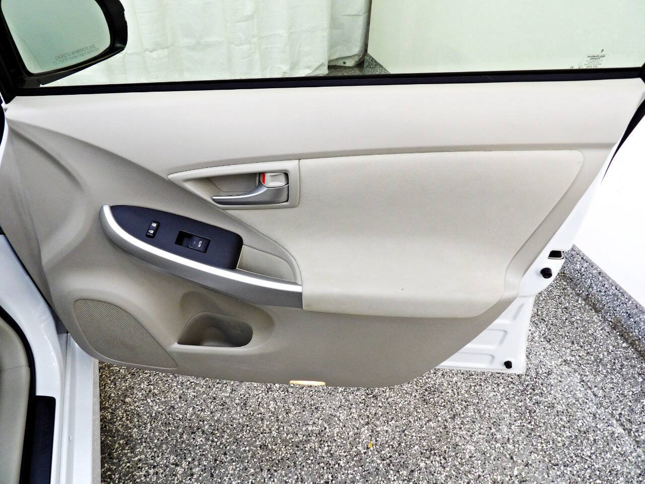 Used 2014 Toyota Prius Two FWD image 11
