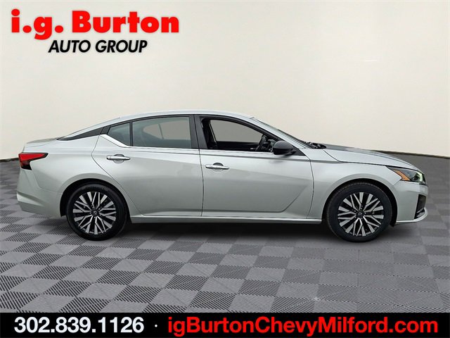 Used 2024 Nissan Altima 2.5 SV image 7