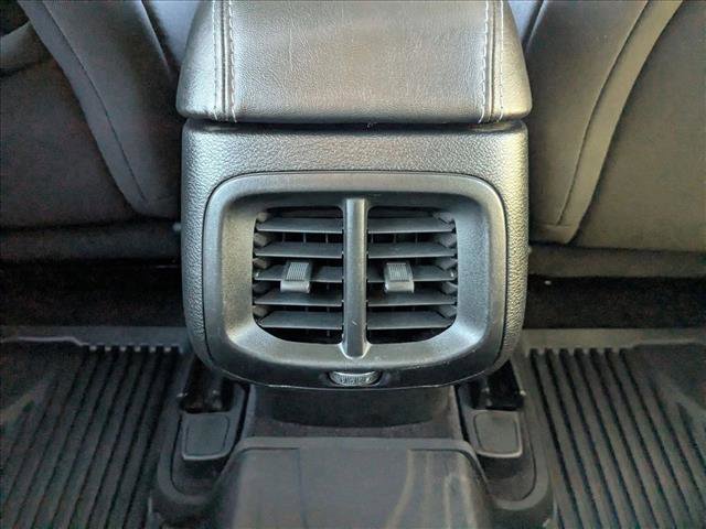 Used 2019 Jeep Cherokee Latitude w/ Cold Weather Group image 18