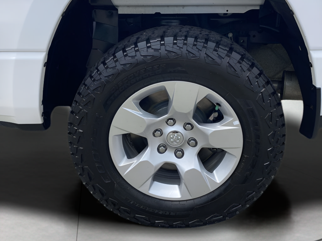 Used 2023 RAM 1500 Big Horn AWD/4WD image 30