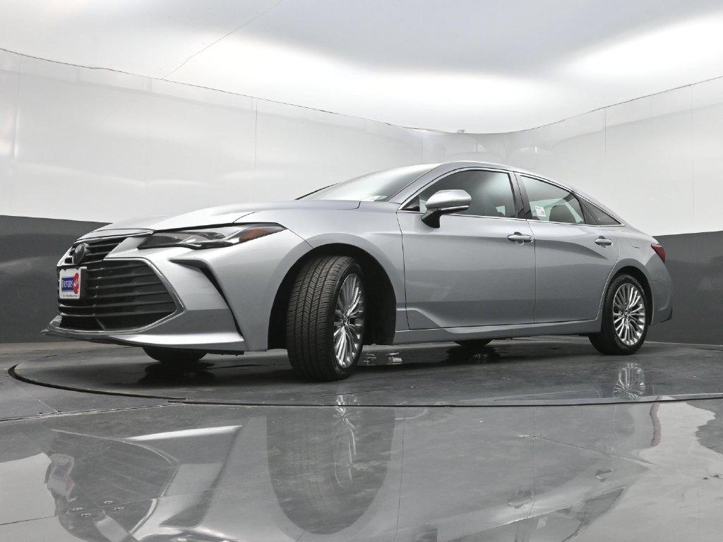 Used 2020 Toyota Avalon Limited w/ Advanced Safety Package FWD image 29
