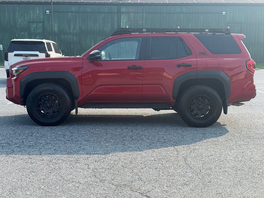 Used 2025 Toyota 4Runner TRD Off-Road Premium w/ Tow Technology Package AWD/4WD image 5