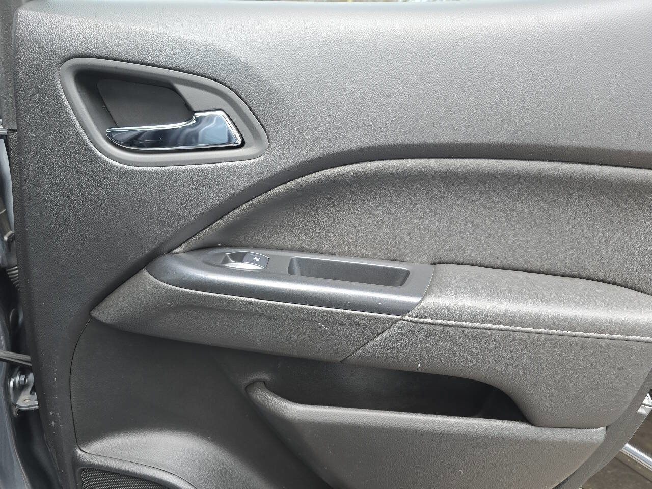 Used 2018 GMC Canyon SLT w/ Driver Alert Package image 39