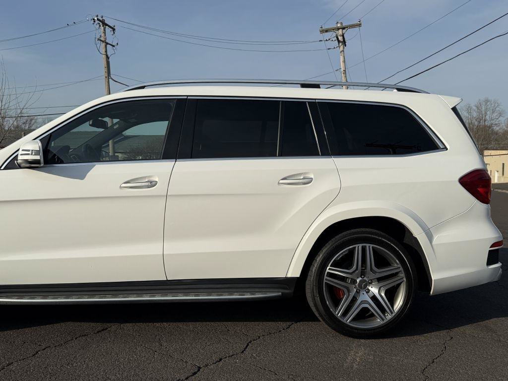Used 2015 Mercedes-Benz GL 63 AMG 4MATIC image 6