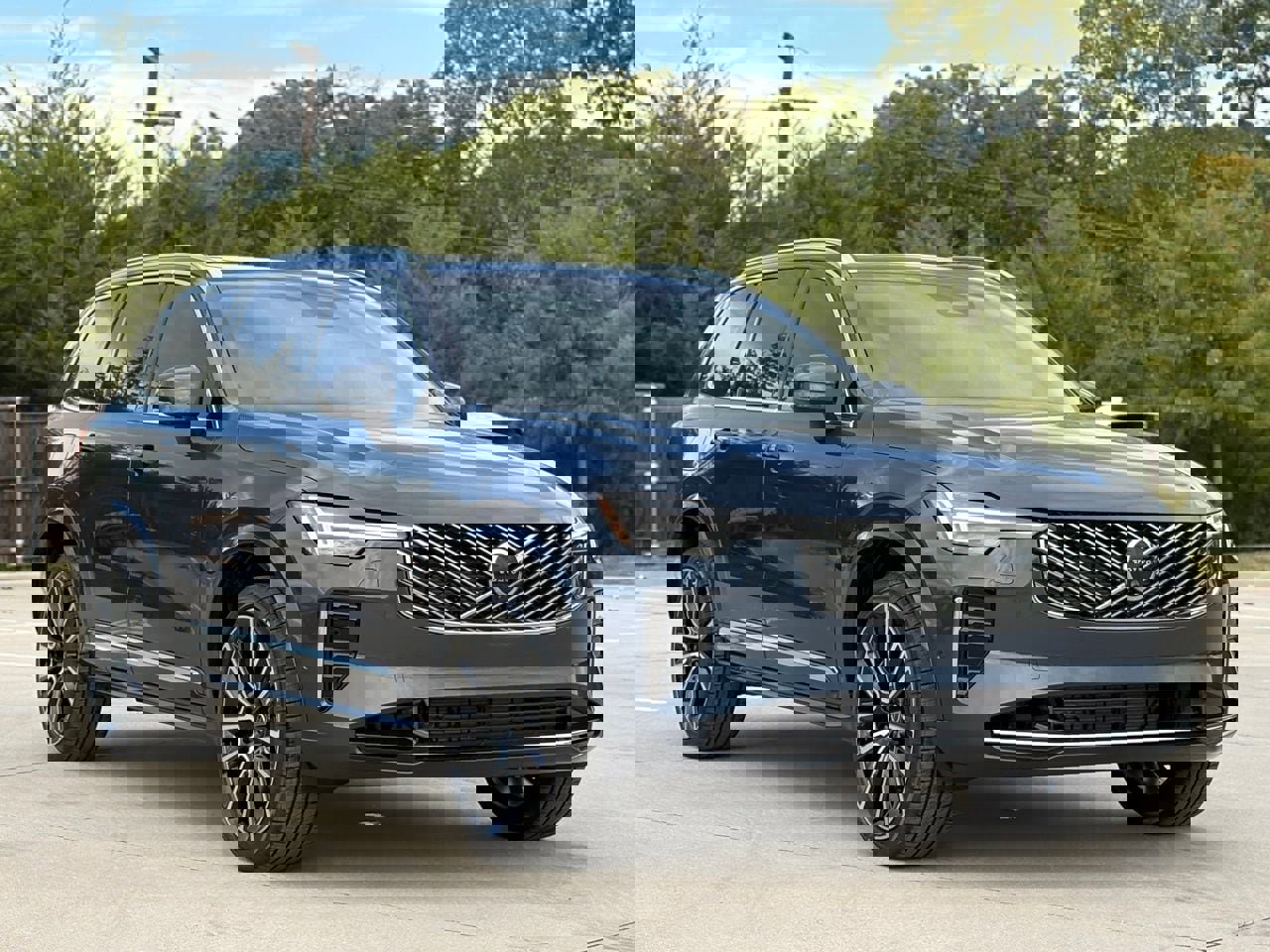 New 2026 Volvo XC90 B6 Ultra w/ Protection Package Premier image 3